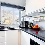 Guestready - Chic Retreat With Balcony For 2